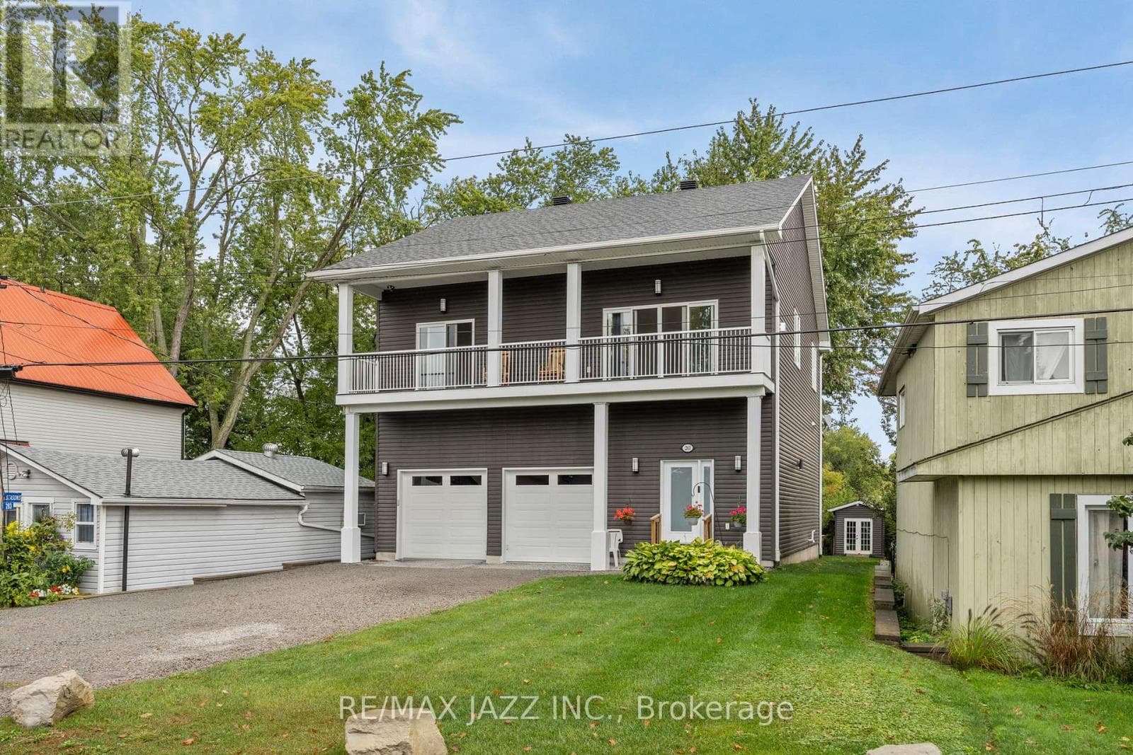 3 bed 2 bath single family at 283 PLATTEN BOULEVARD — $999,999