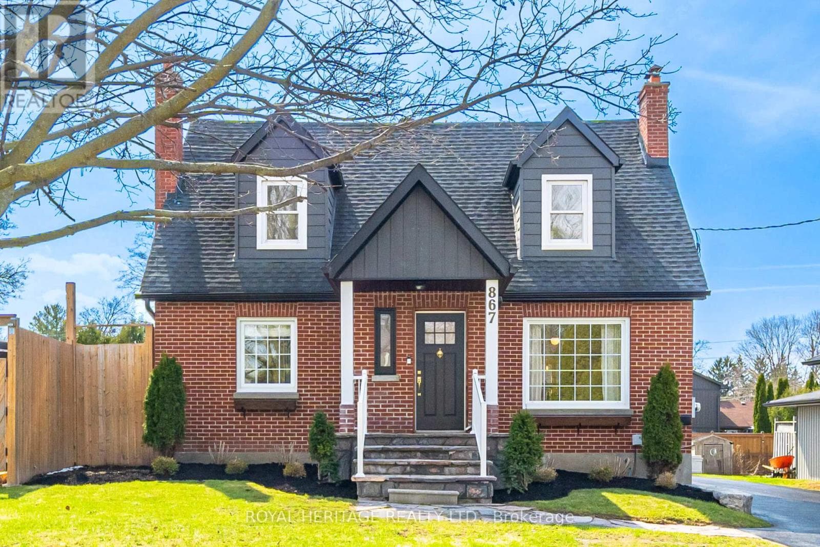 4 bed 3 bath single family at 867 PARKLANE AVENUE — $1,099,000