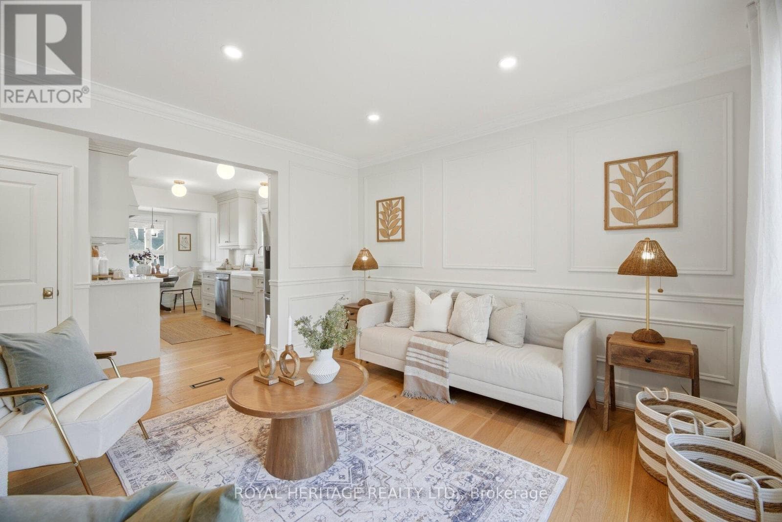 867 PARKLANE AVENUE photo 4