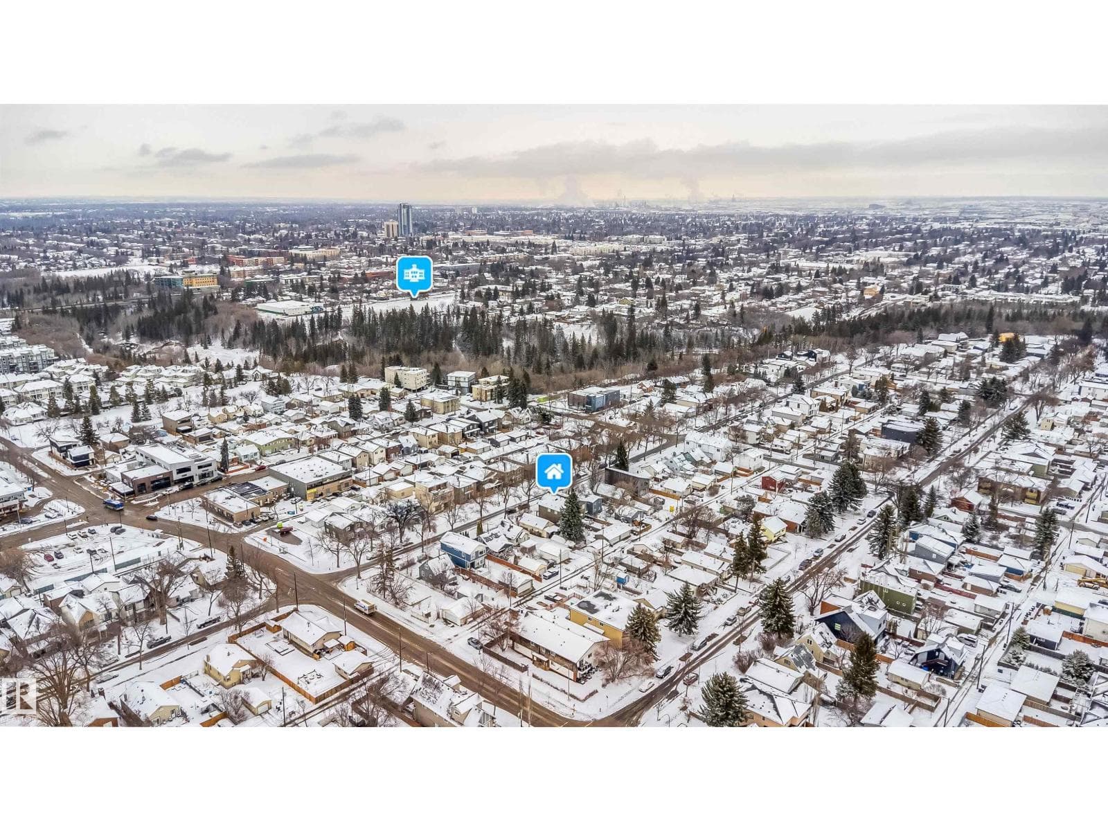 9527 75 AV NW photo 4