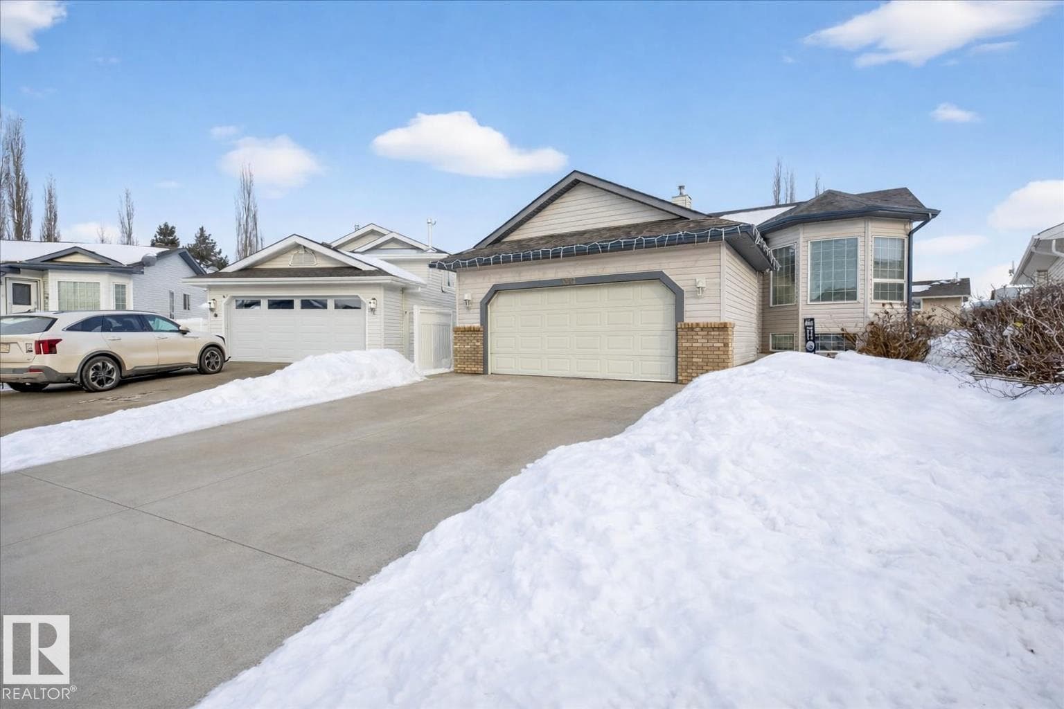 5 bed 3 bath single family at 3947 52 ST — $469,900
