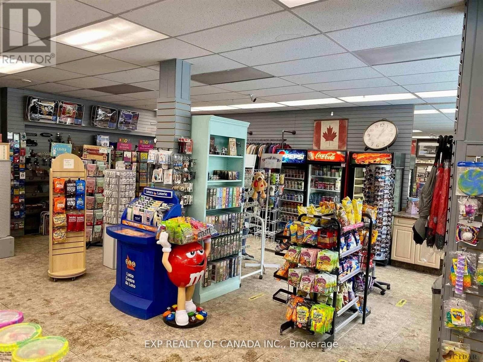 219 THIRD AVENUE photo 3