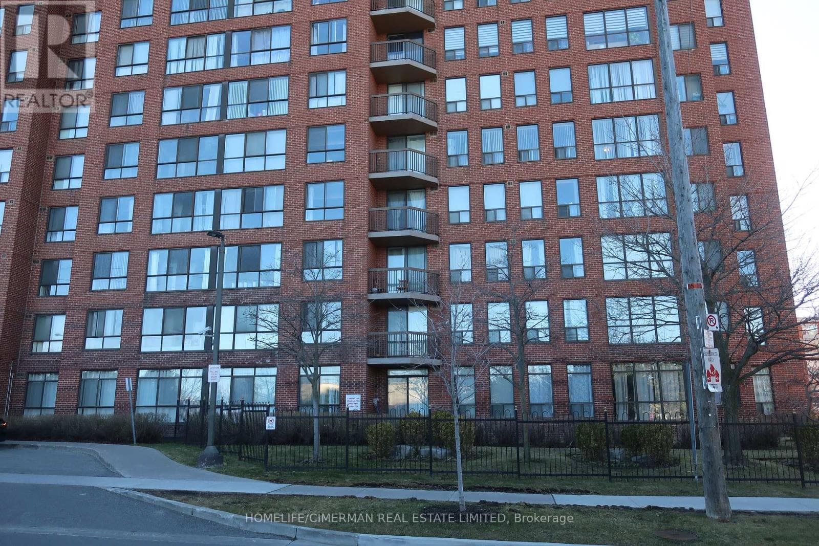206 - 330 MCCOWAN ROAD photo 2