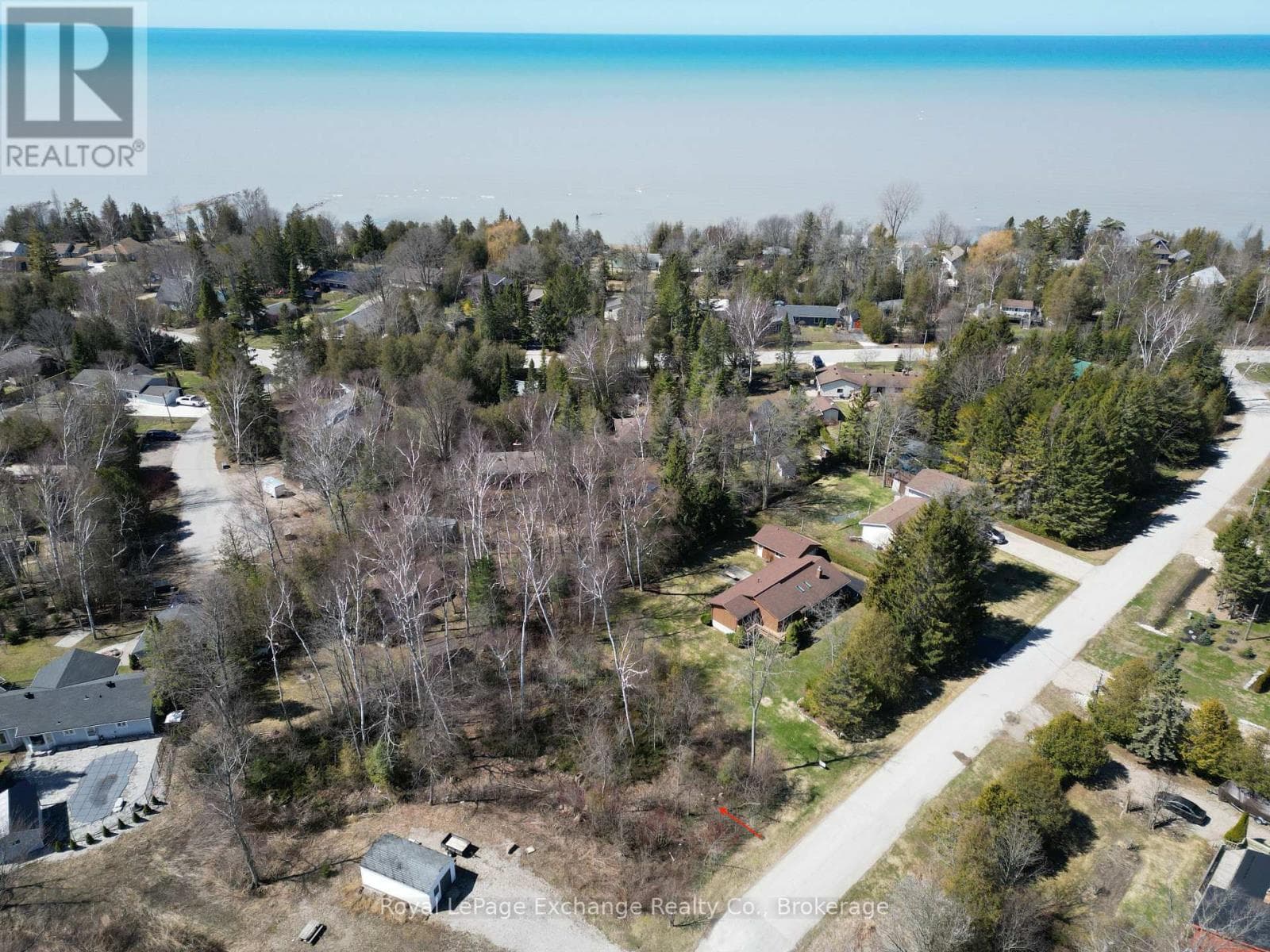 321 TYENDINAGA ROAD photo 4