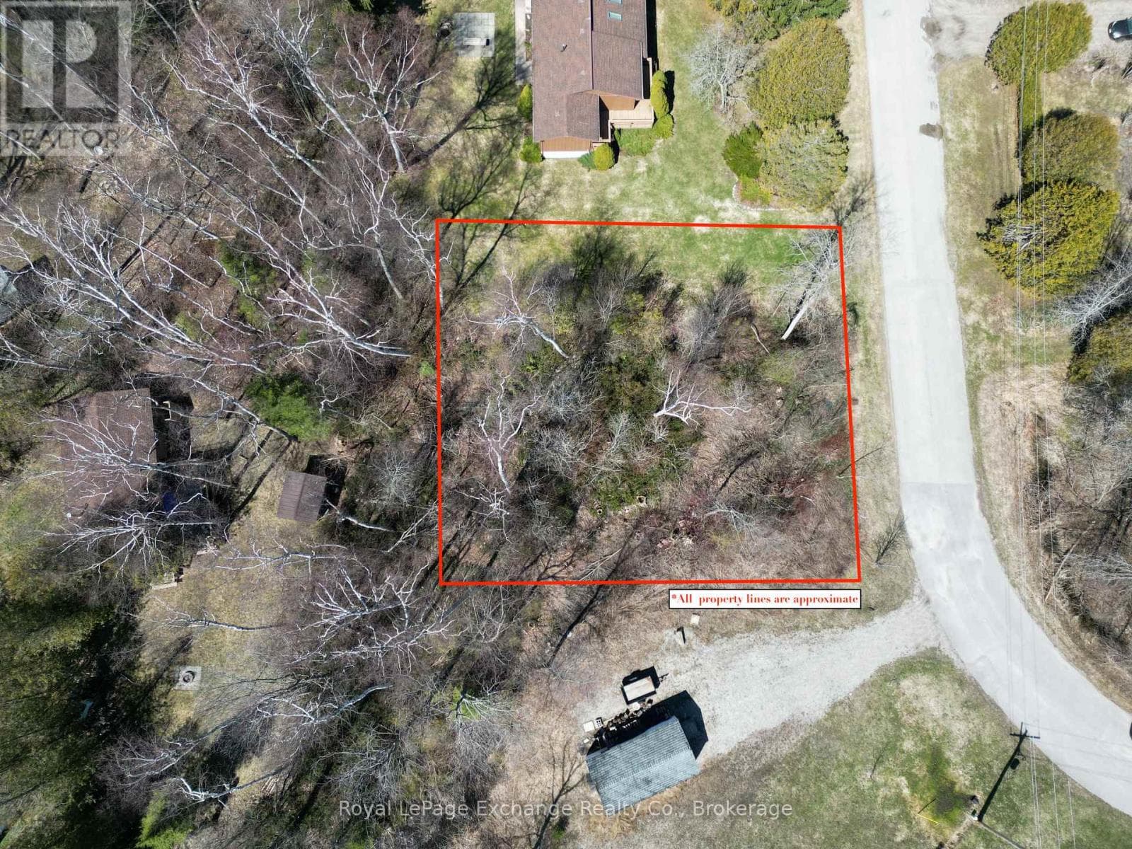 321 TYENDINAGA ROAD photo 2