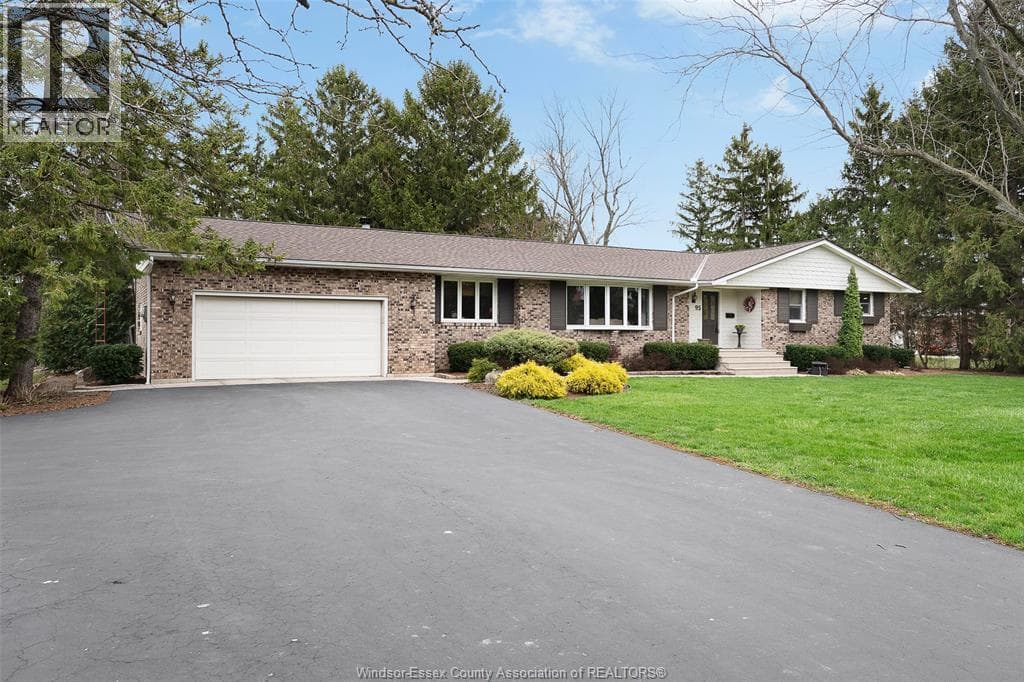 5 bed 3 bath single family at 95 LAPOINTE STREET — $1,100,000