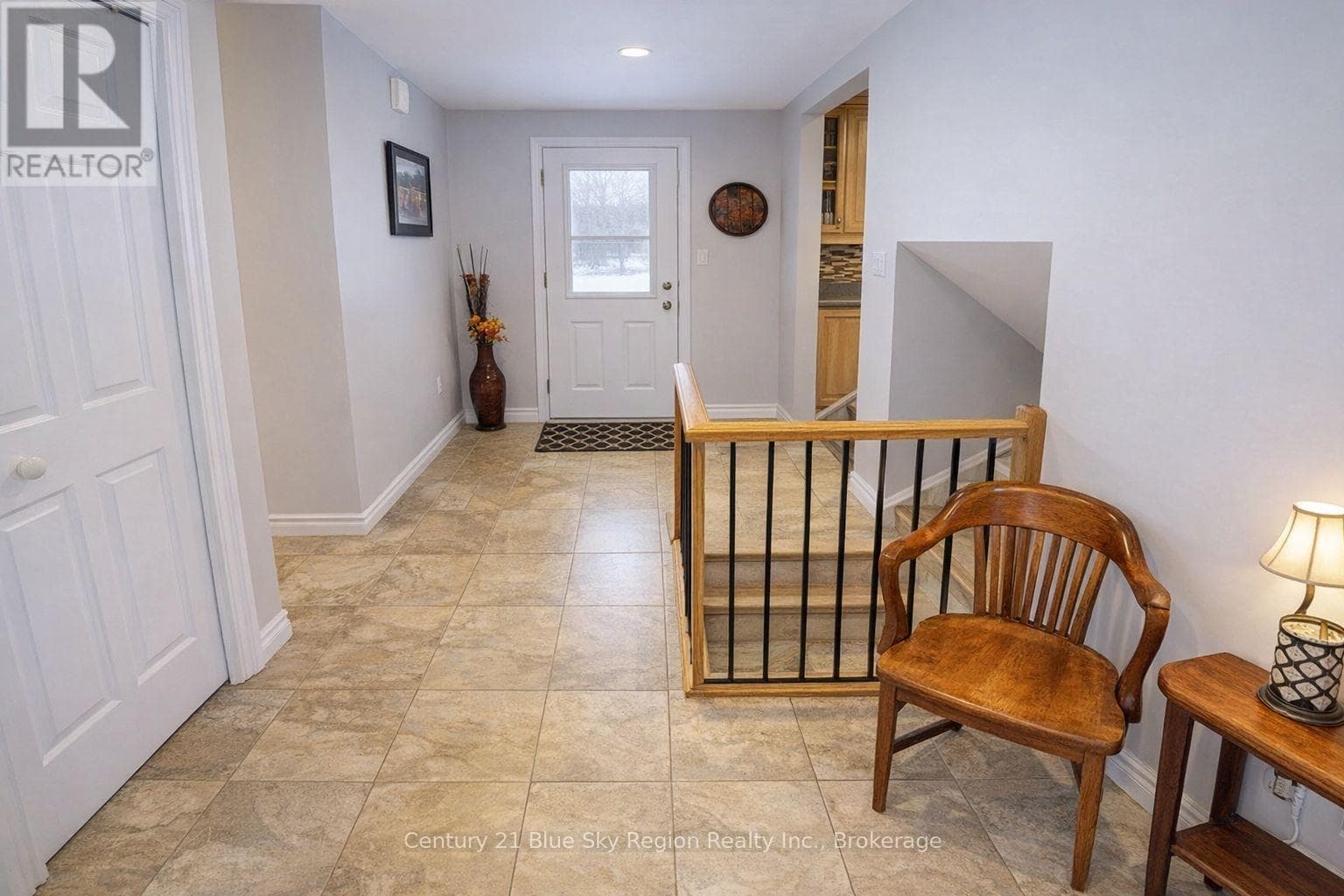 36 NICHOLS STREET photo 2