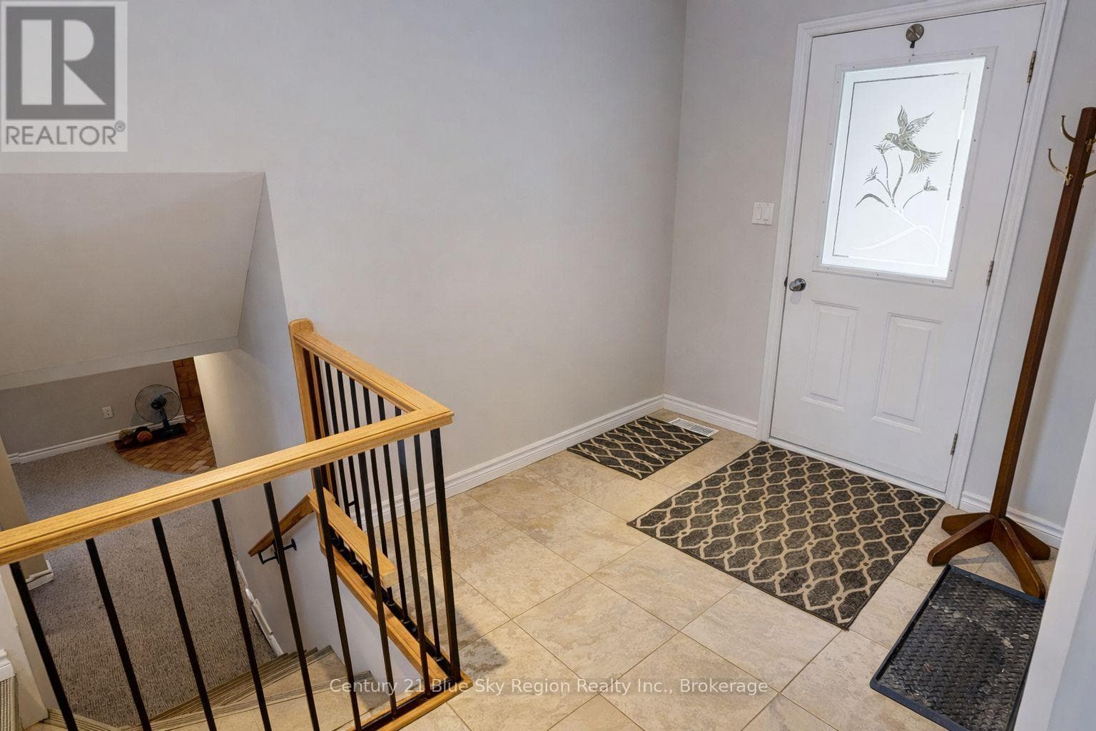 36 NICHOLS STREET photo 3
