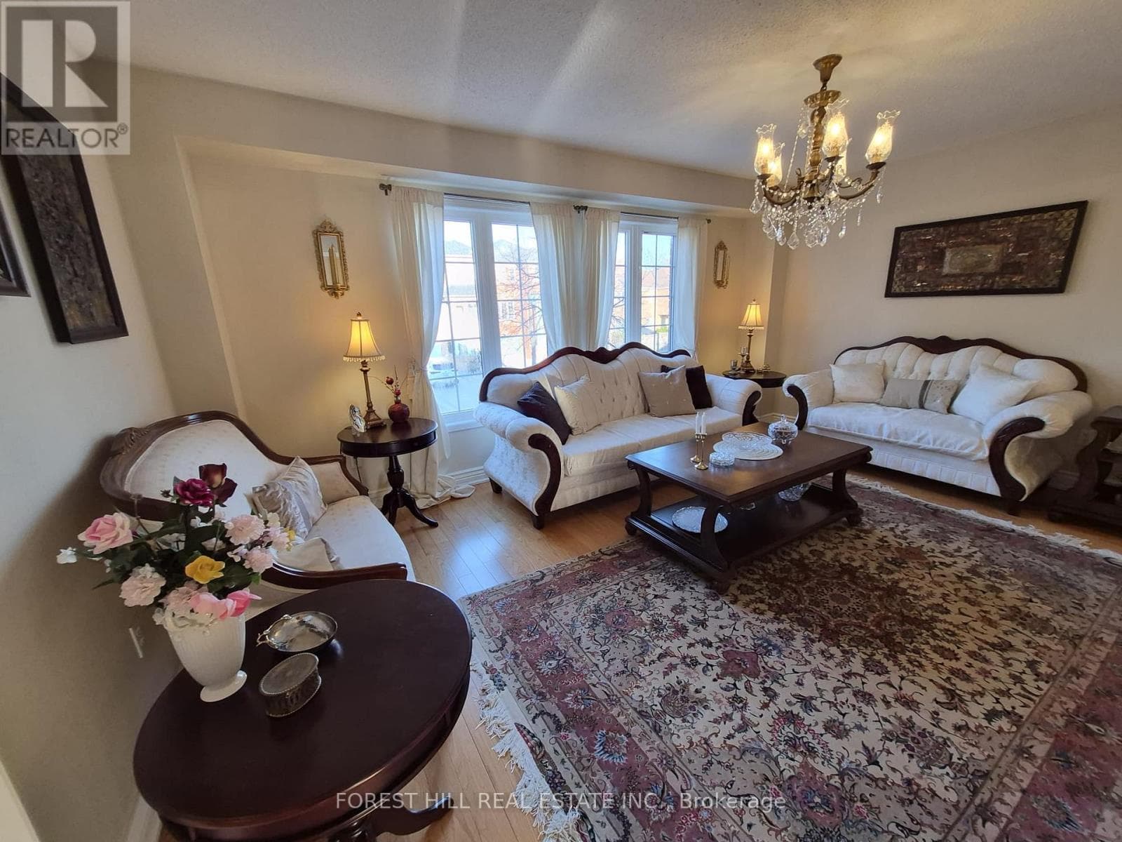 54 TIMBERVIEW DRIVE photo 4