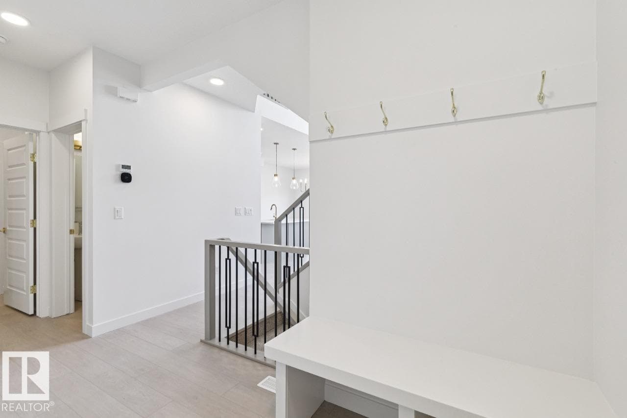 5033 Cawsey LI SW SW photo 4
