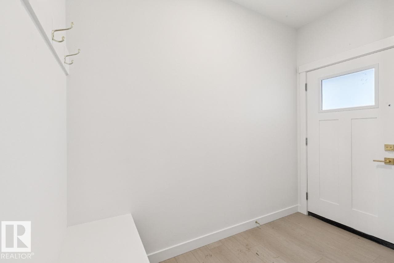 5033 Cawsey LI SW SW photo 3