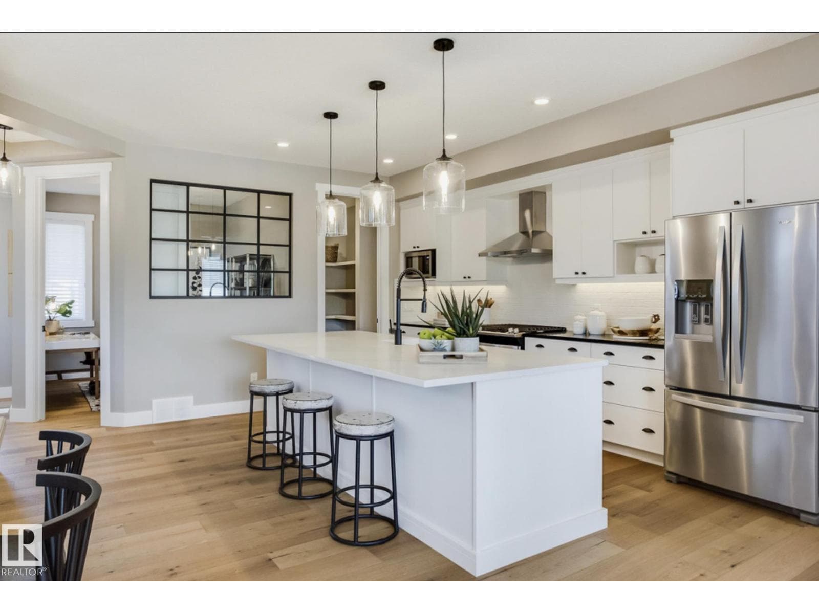 2 bed 3 bath single family at 100 Redpoll Wynd — $669,900