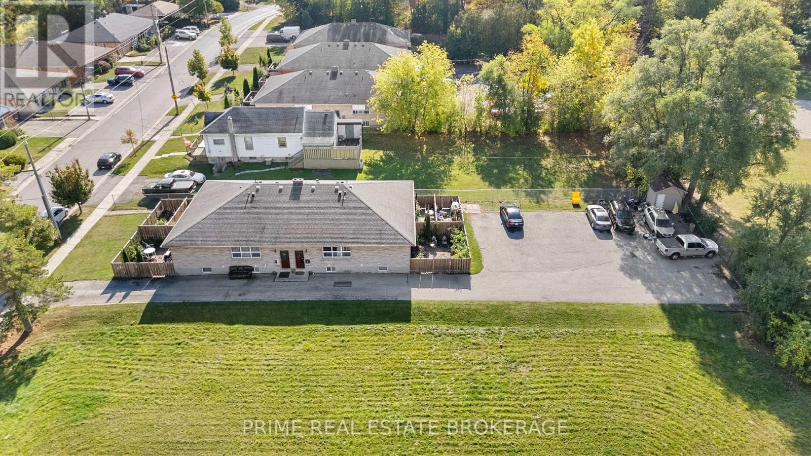 231 GREENWOOD AVENUE photo 4