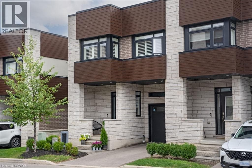 3 bed 4 bath single family at 35 MIDHURST Heights Unit# 22 — $789,000
