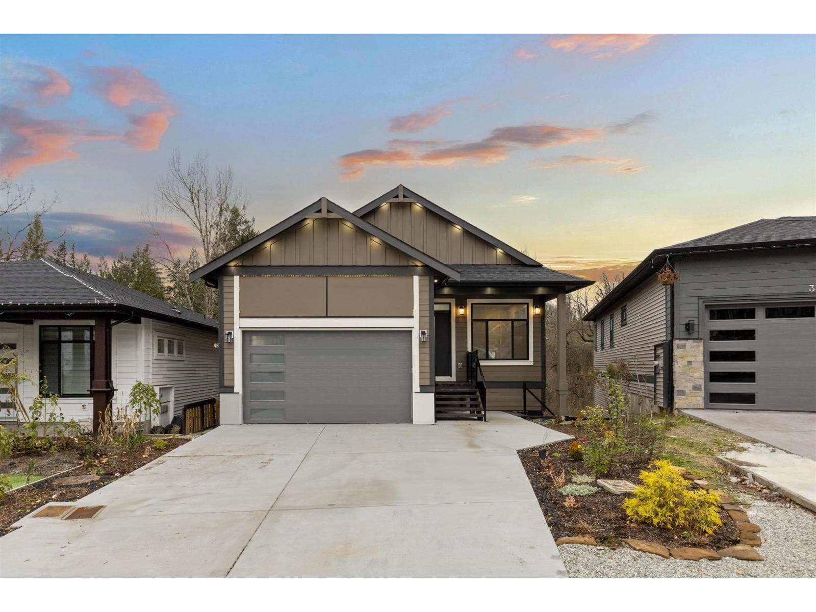 8 bed 5 bath single family at 33941 PRENTIS AVENUE — $1,099,000