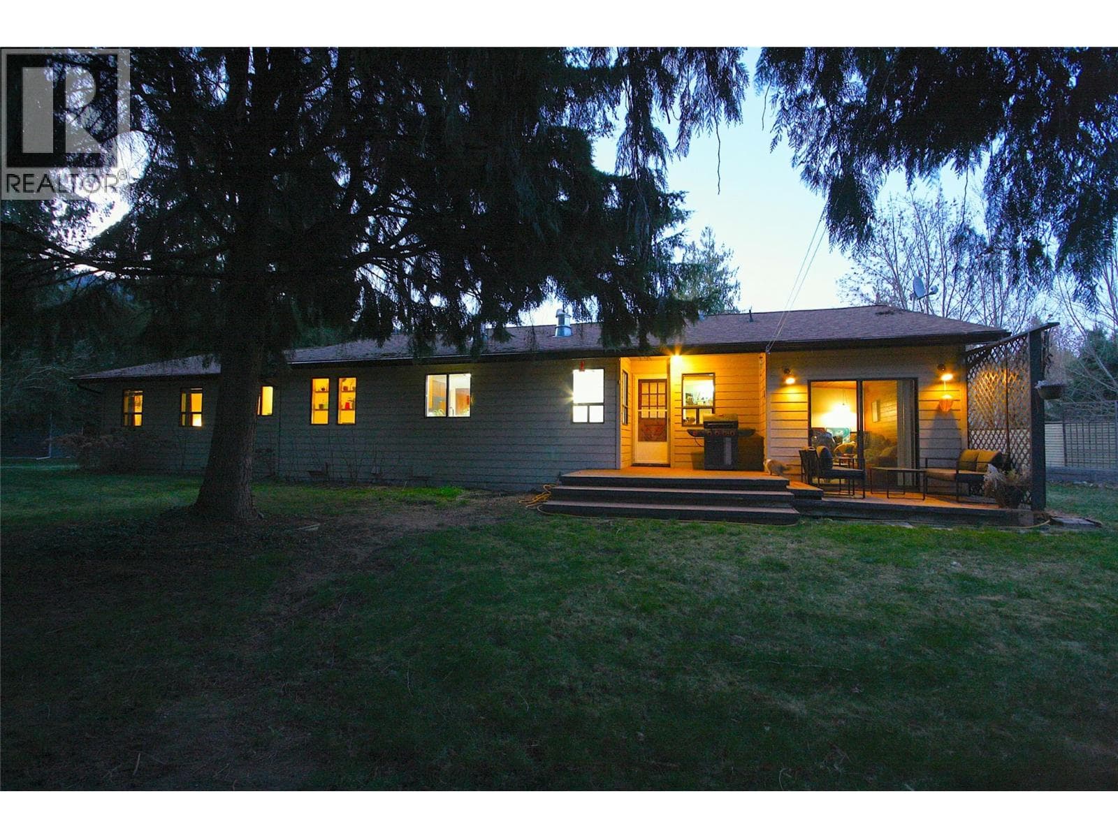 1402 Amhurst Road photo 3
