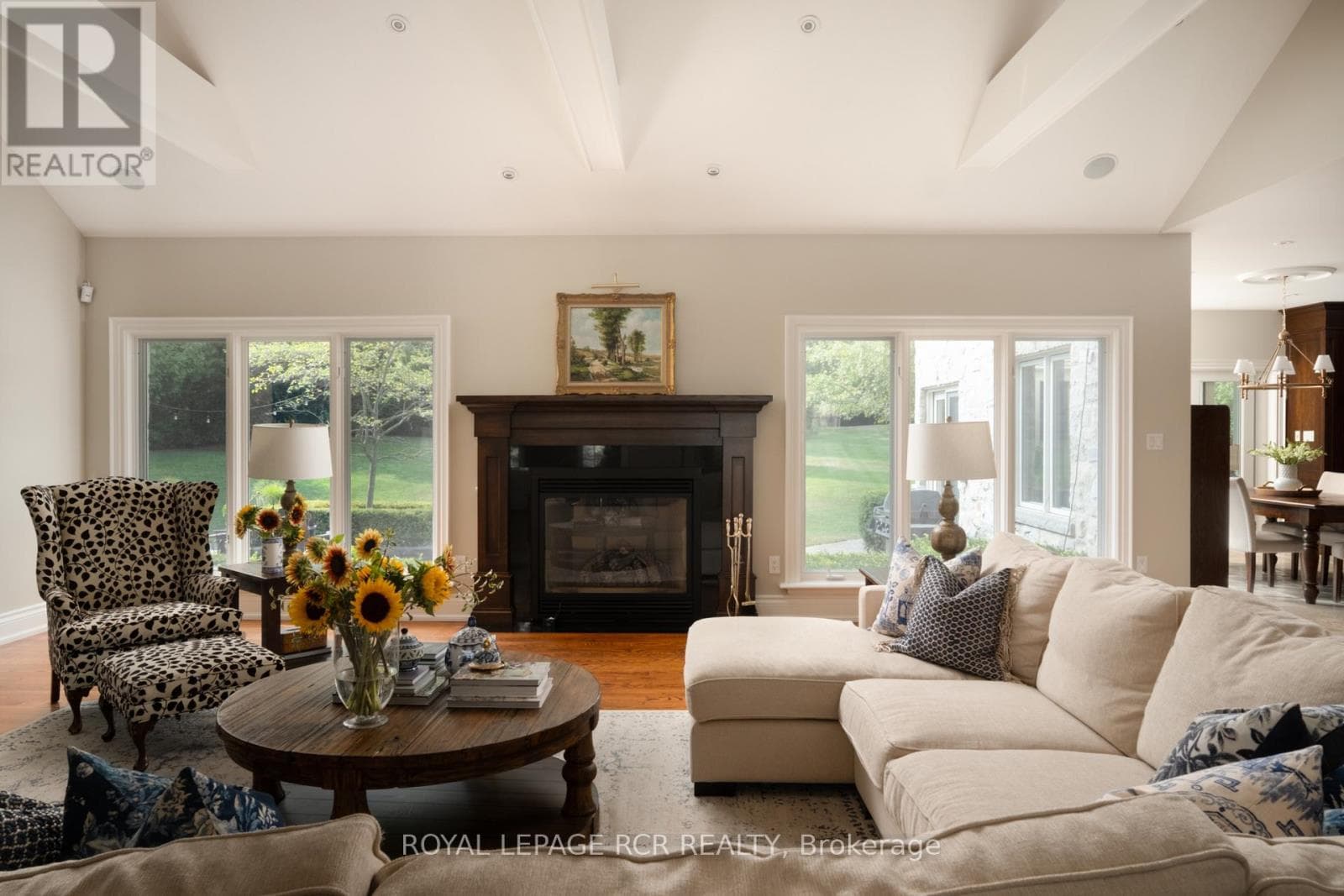 84 KENNEDY ROAD photo 4