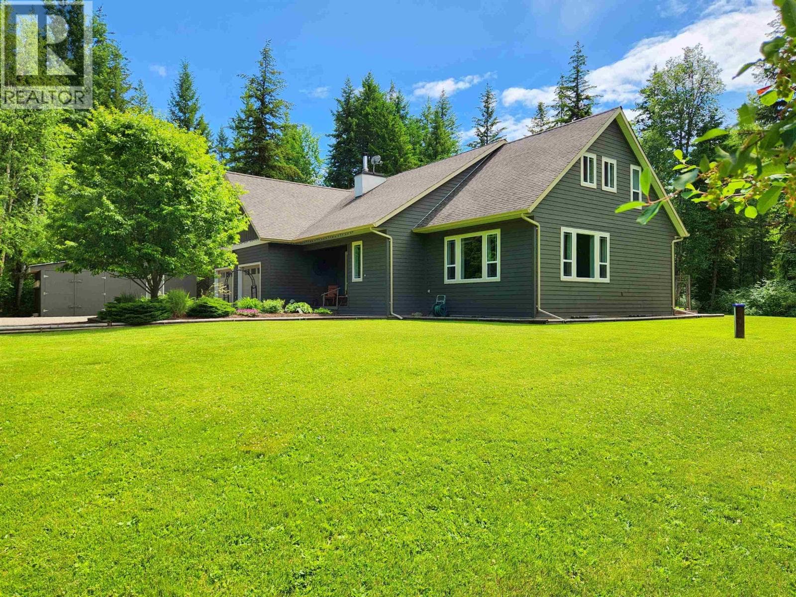 4762 CAROLYN ROAD photo 3