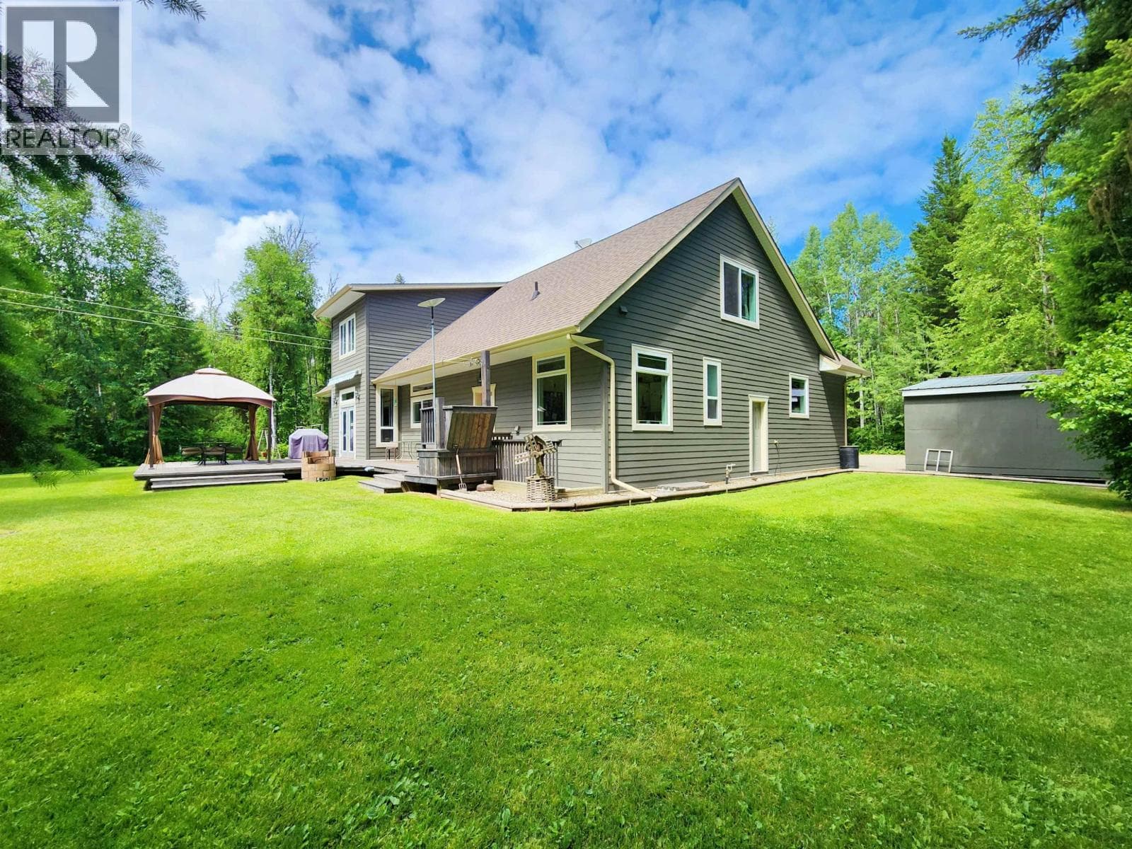4762 CAROLYN ROAD photo 2