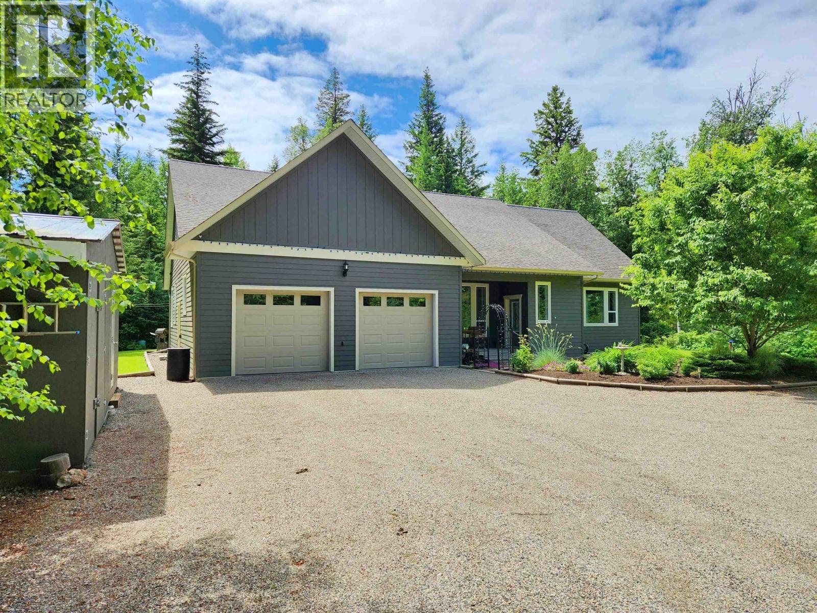 4762 CAROLYN ROAD photo 5