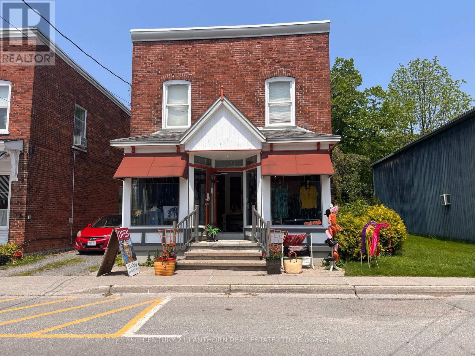 retail at 282 BLOOMFIELD MAIN STREET — $799,900