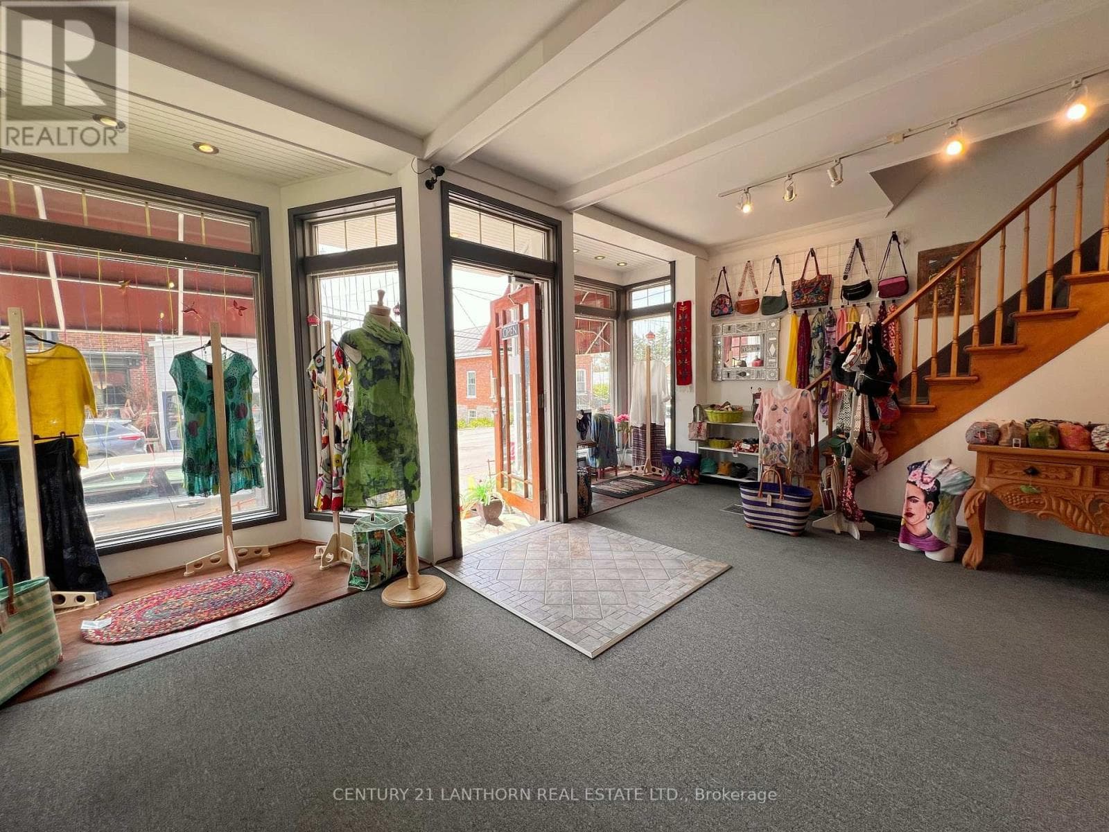 282 BLOOMFIELD MAIN STREET photo 5