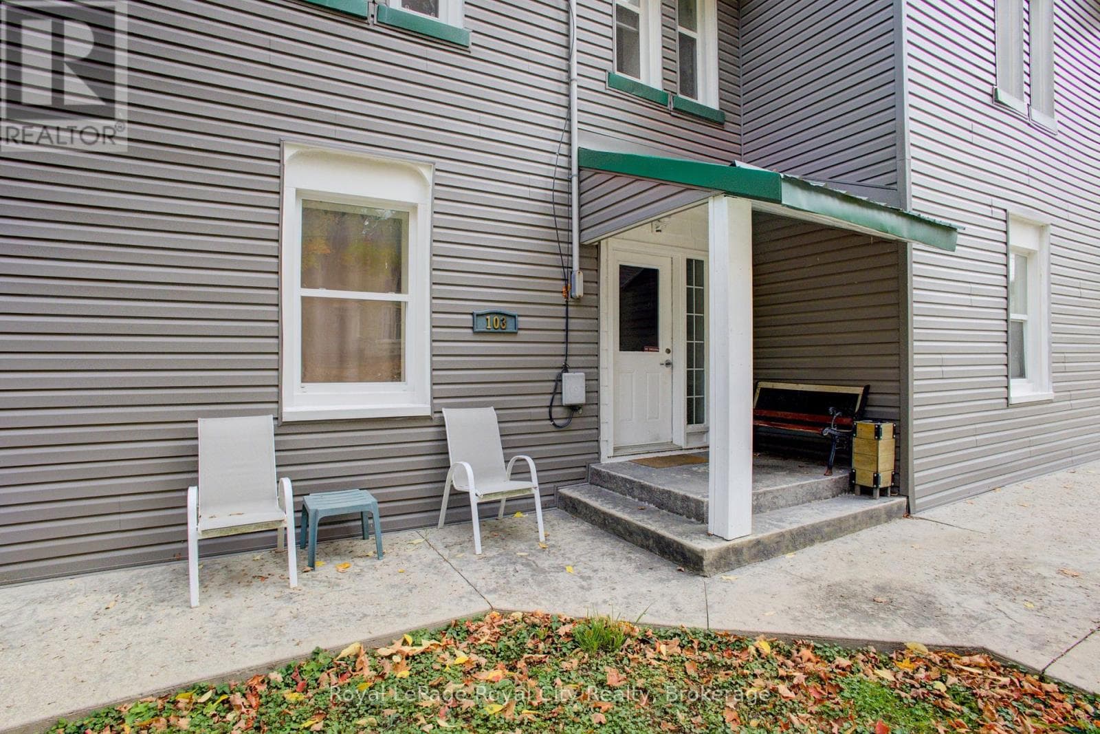 103 PATRICK STREET E photo 5