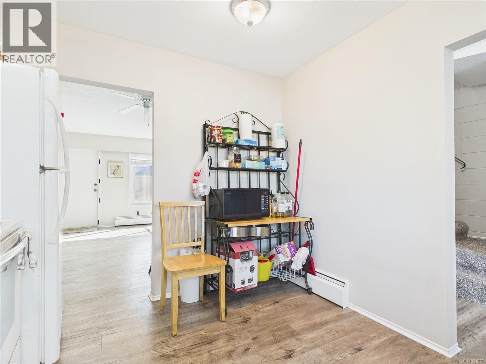 48 4110 Kendall Ave photo 3