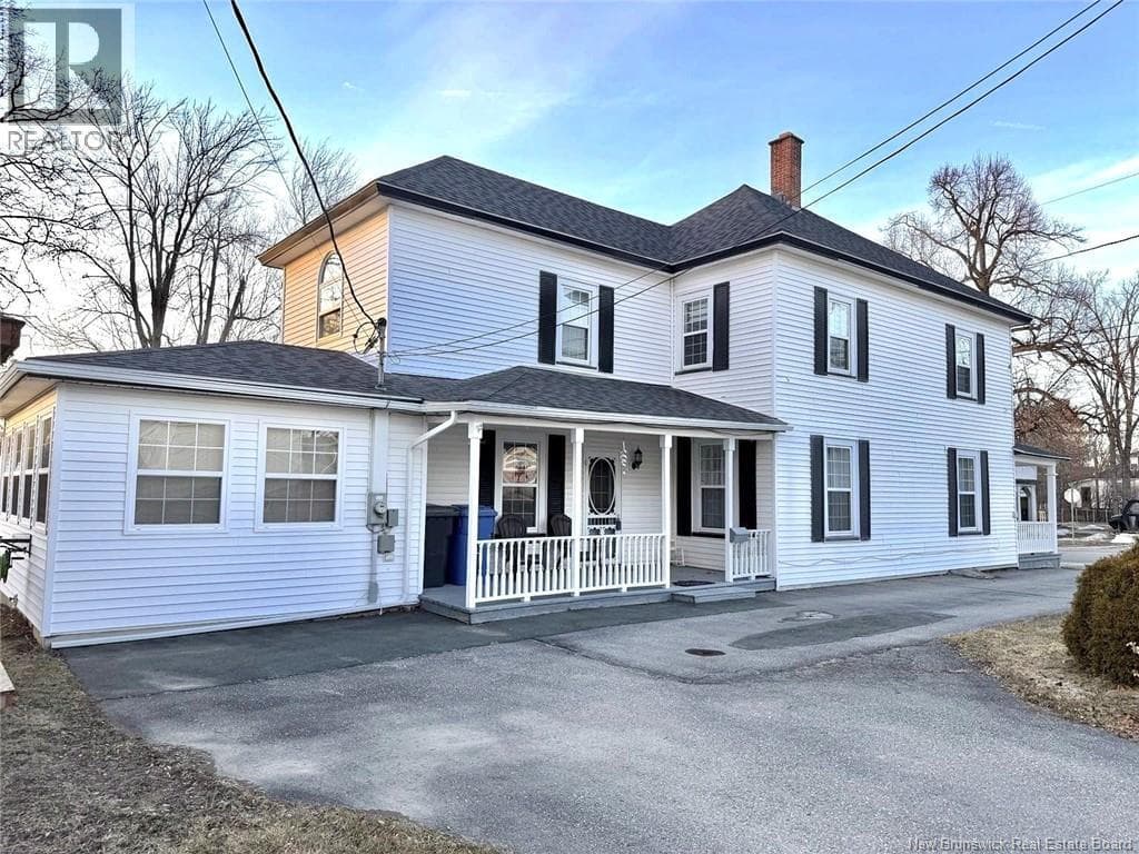 4 bed 2 bath single family at 52 Princess Street — $308,900