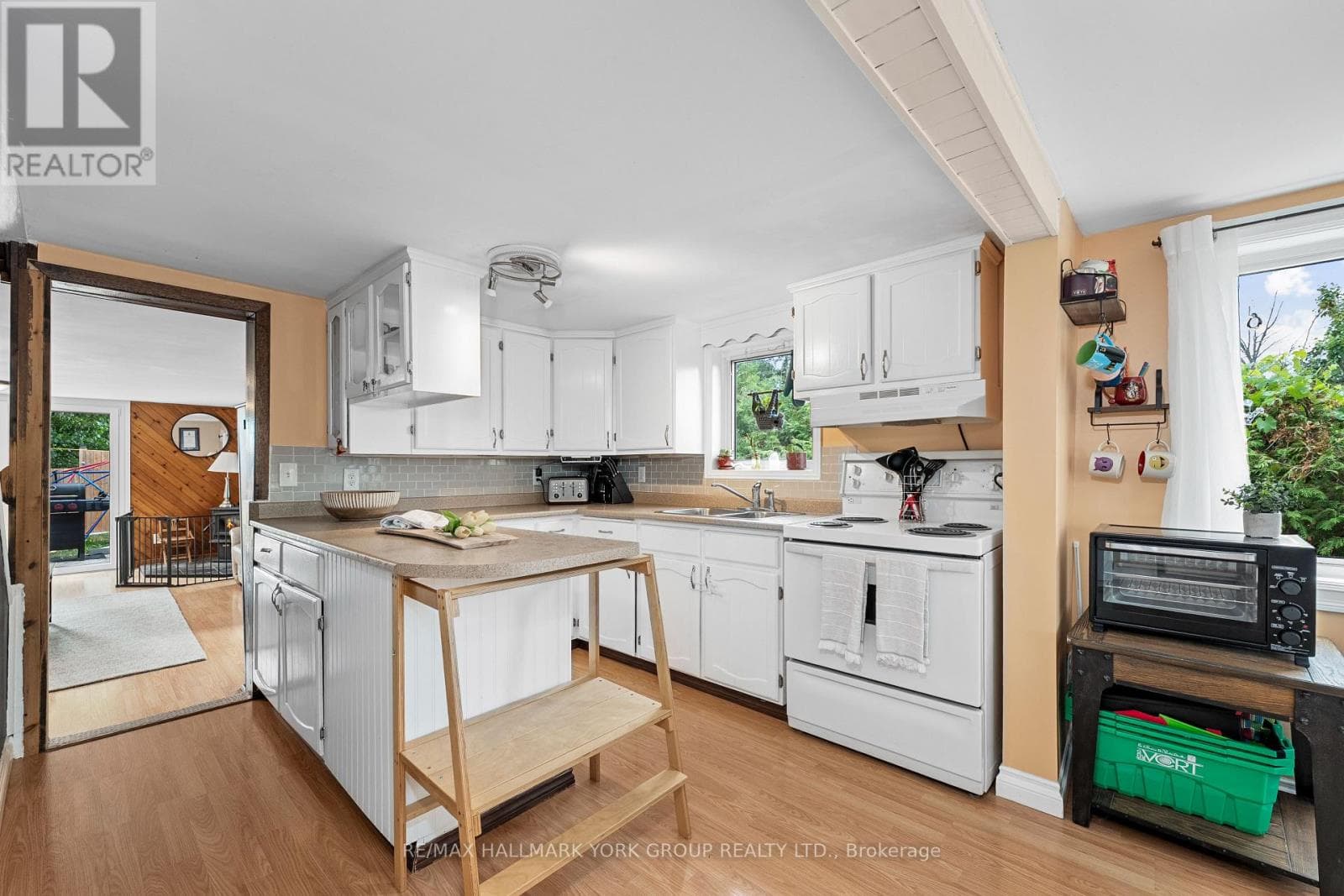 6 MITCHELLVIEW ROAD photo 5