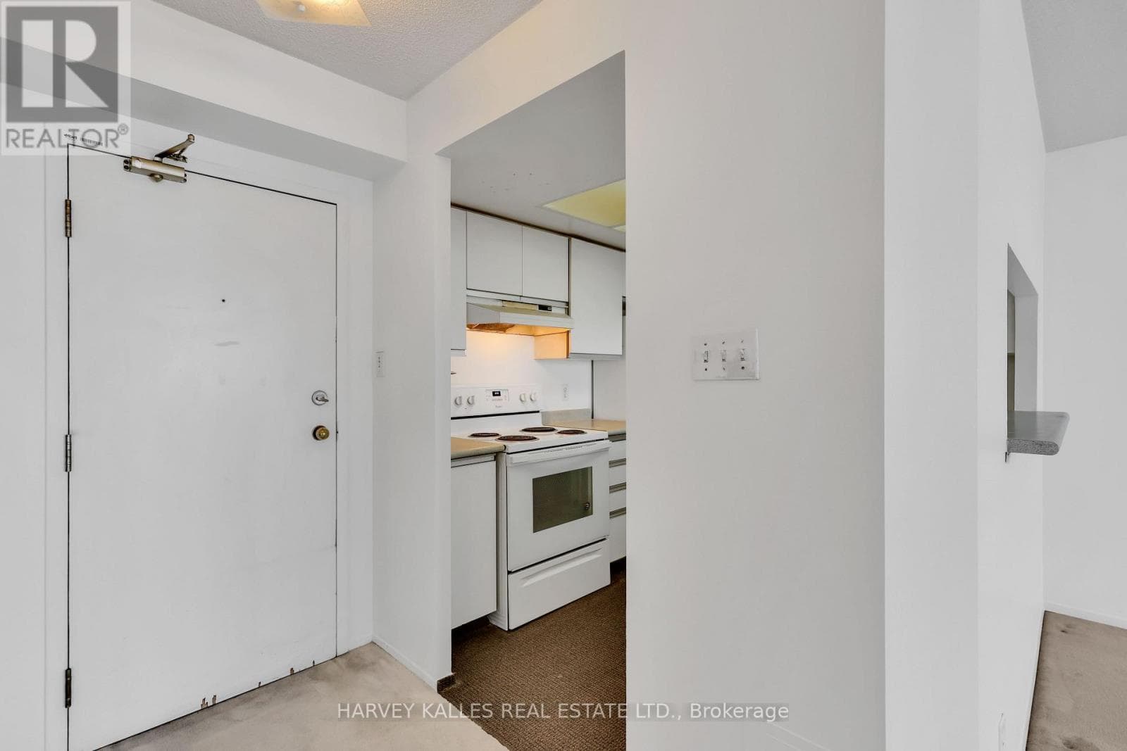 609 - 1470 MIDLAND AVENUE photo 5