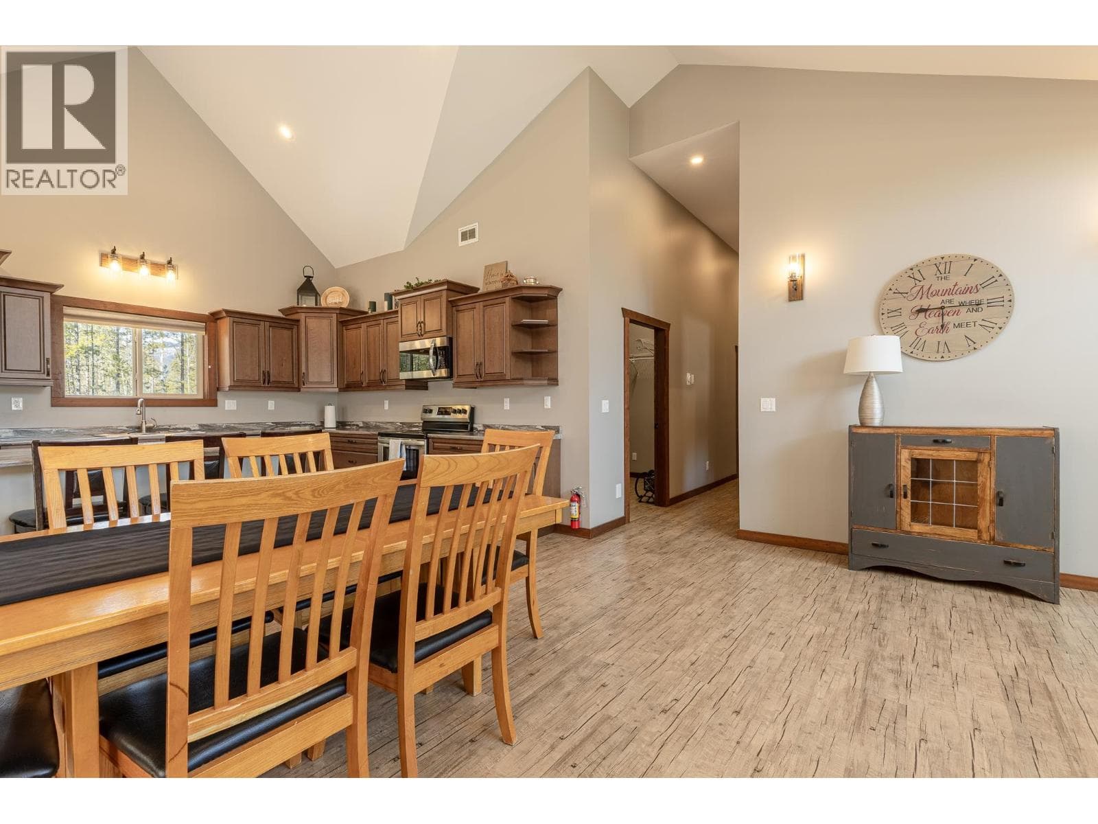 1250 FOWLER PLACE photo 5