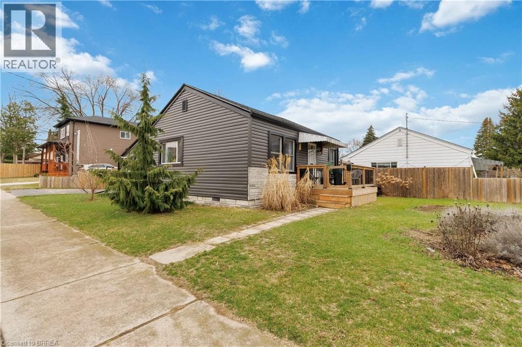 213 ELGIN Street photo 4
