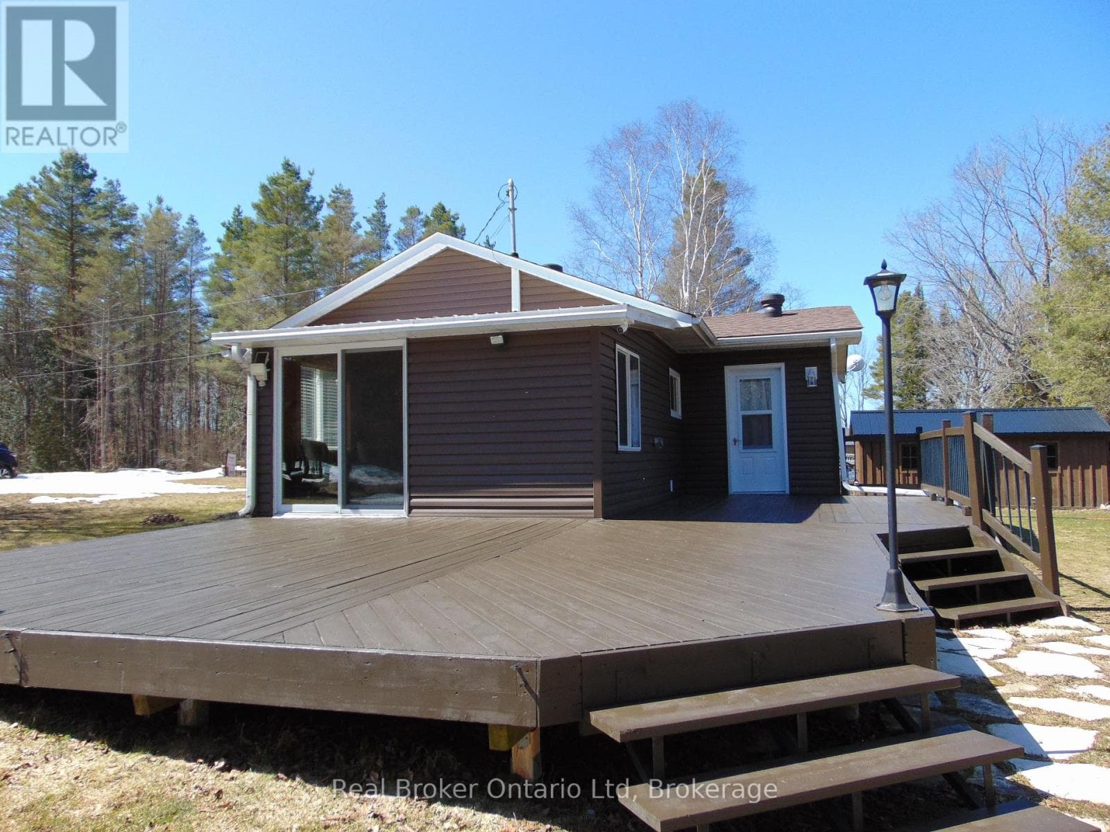 16 TWIN RIVER DRIVE N photo 2