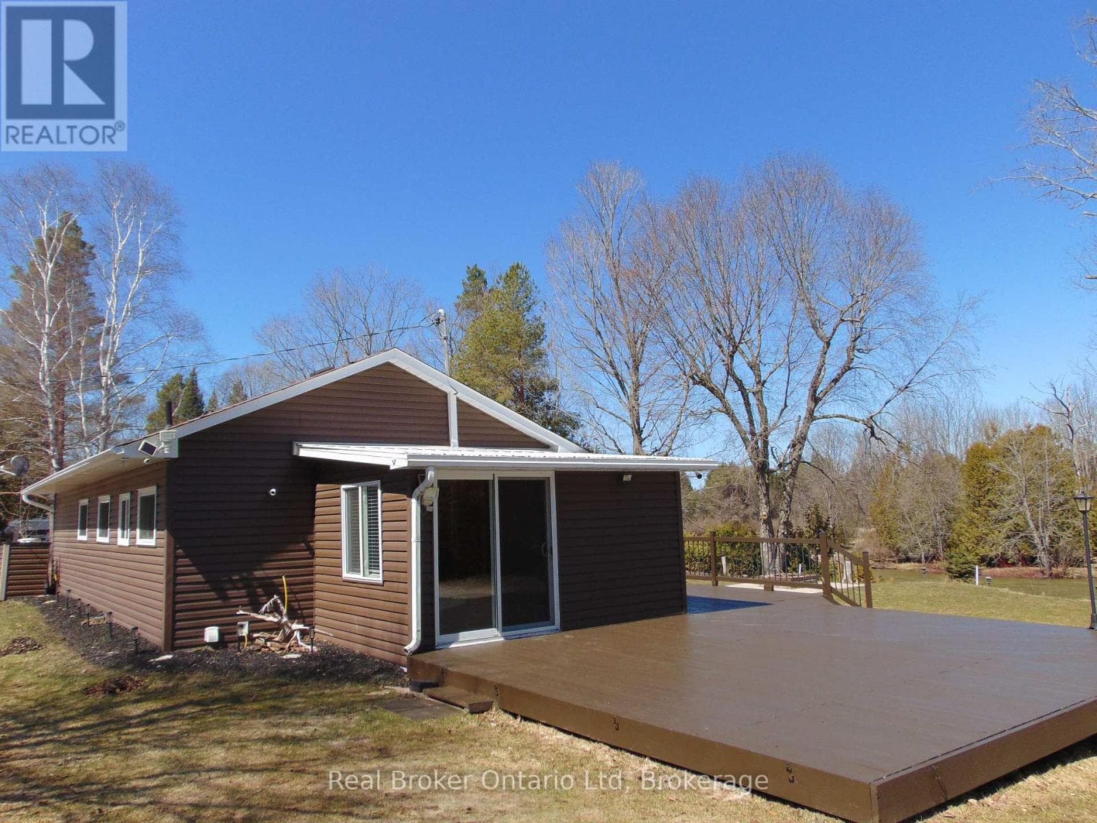 2 bed 2 bath single family at 16 TWIN RIVER DRIVE N — $595,000