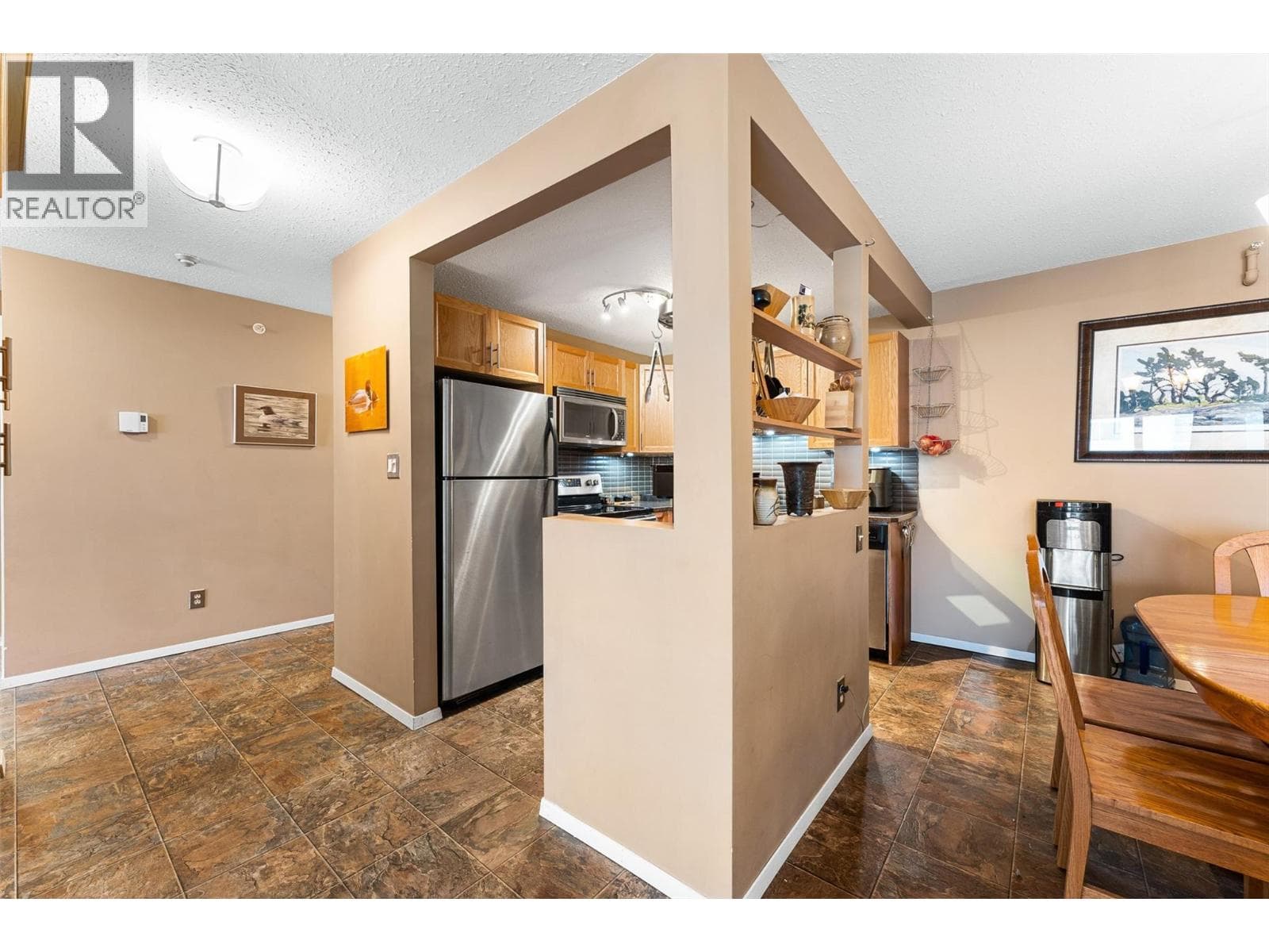 284 Yortkon Avenue Unit# 205 photo 5
