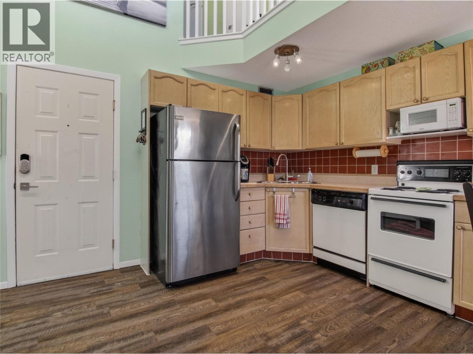 1133 Main Street Unit# 17 photo 5