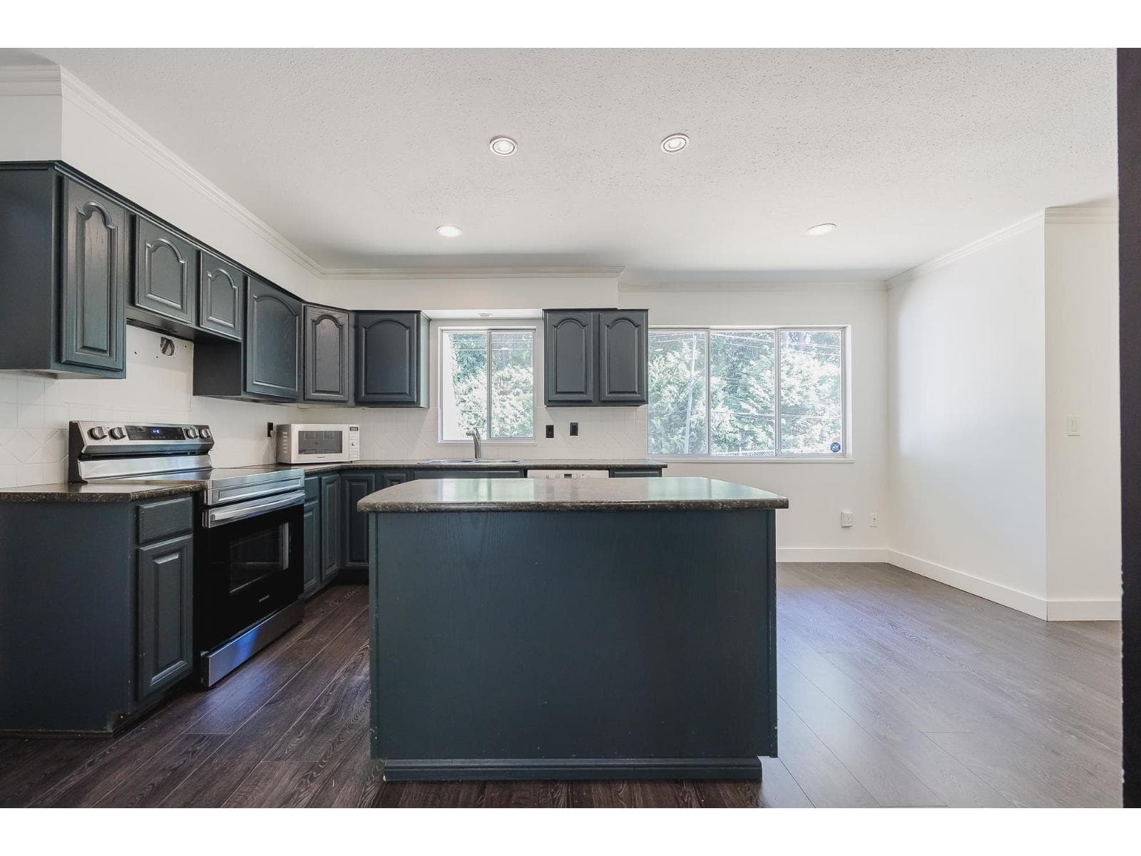 20928 96 AVENUE photo 4