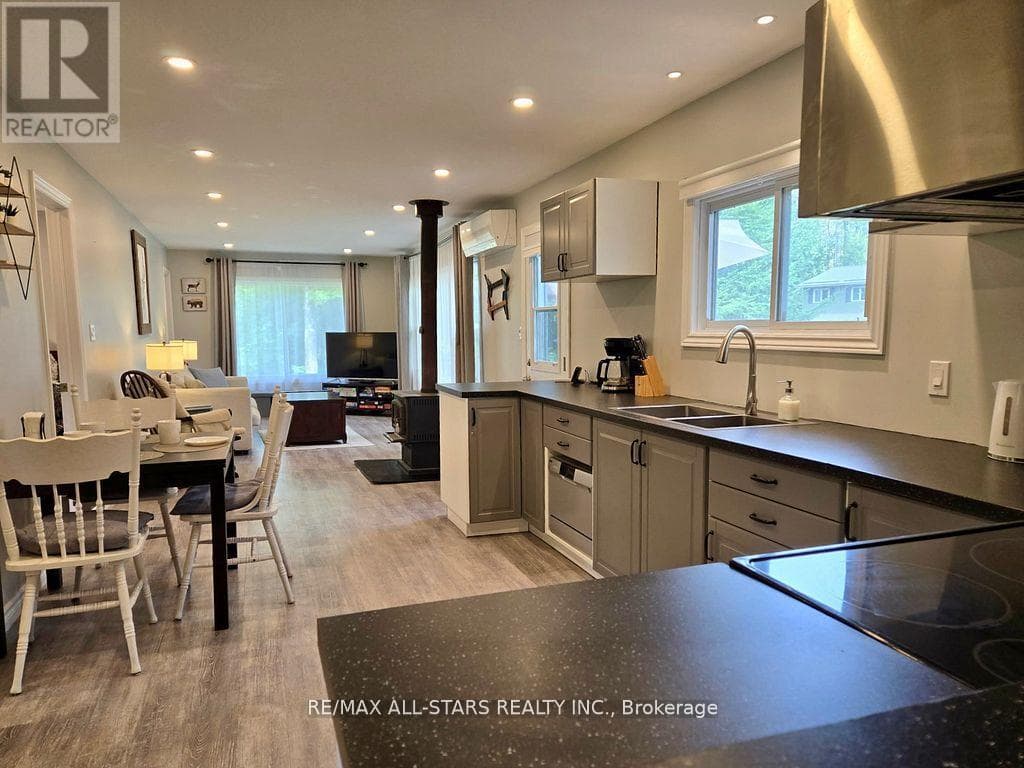 47 KENNEDY DRIVE photo 4