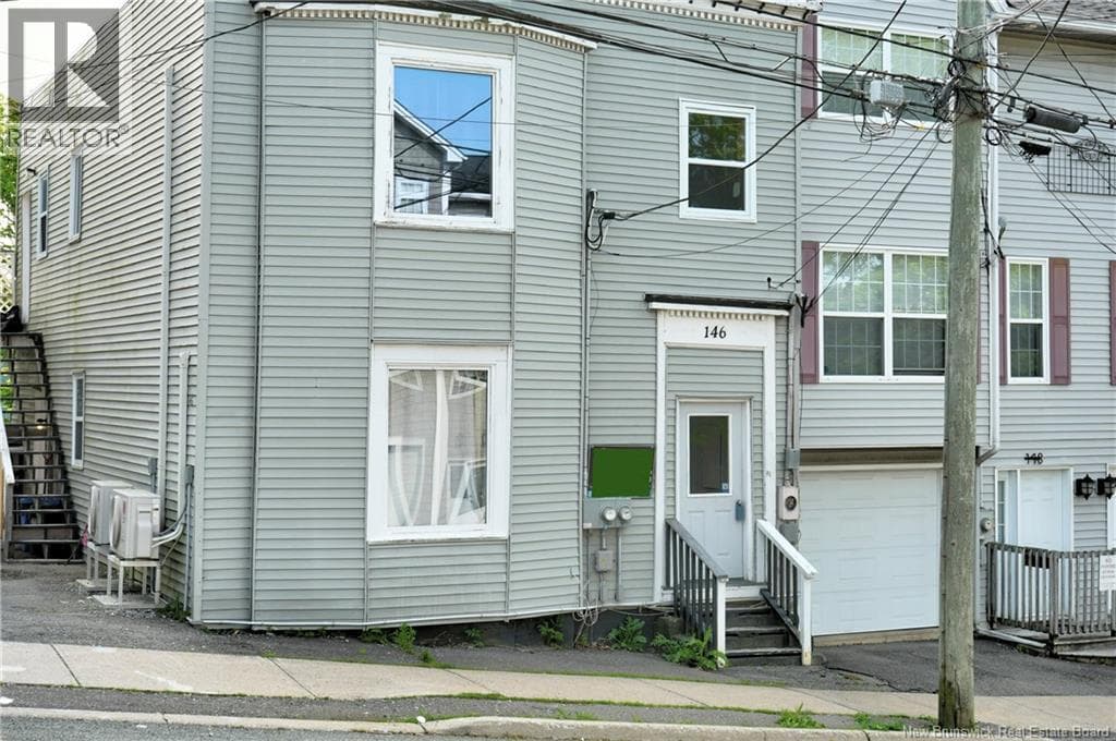 146 Wentworth Street photo 2