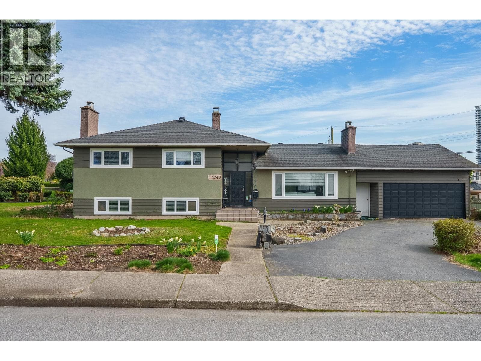 4 bed 3 bath single family at 1740 BETA AVENUE — $2,880,000