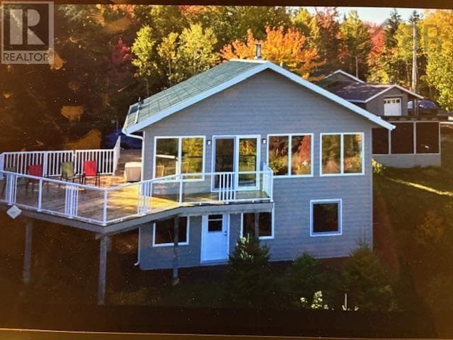 692 Portage Road photo 3
