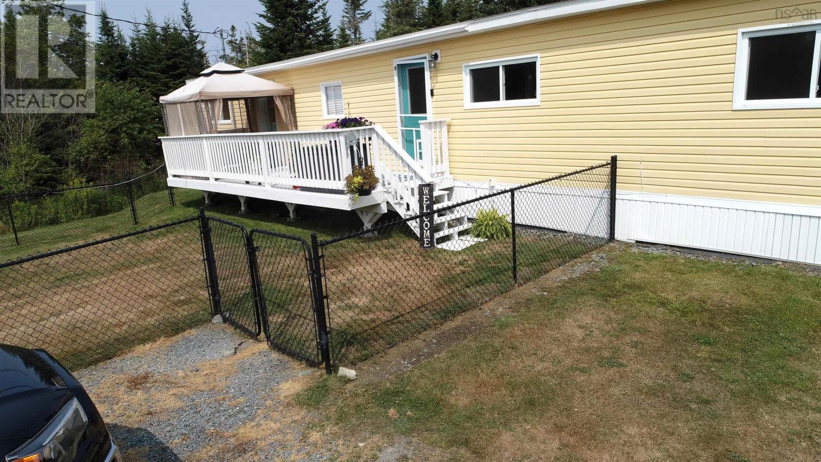 825 East Jeddore Road photo 4