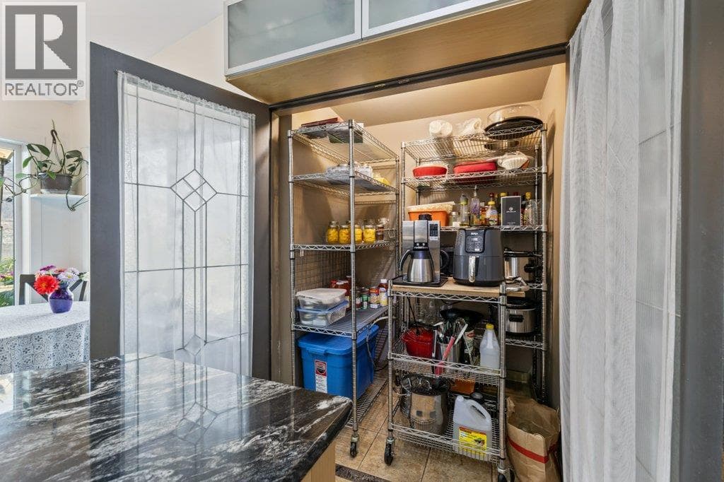 2245 Bennett Road photo 5