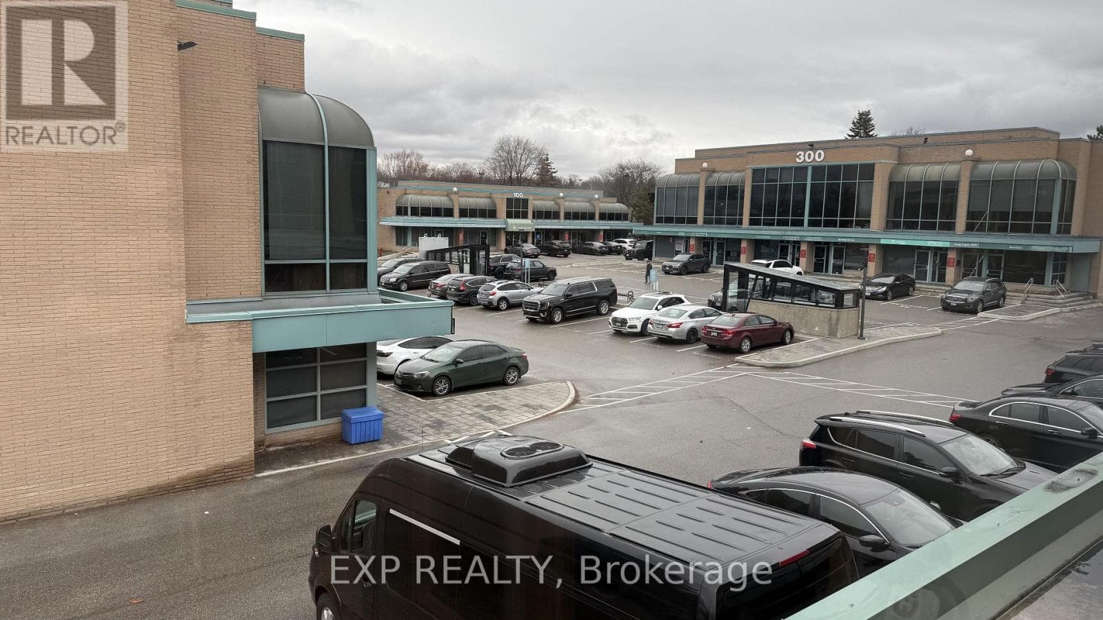 522 - 1315 LAWRENCE AVENUE E photo 3