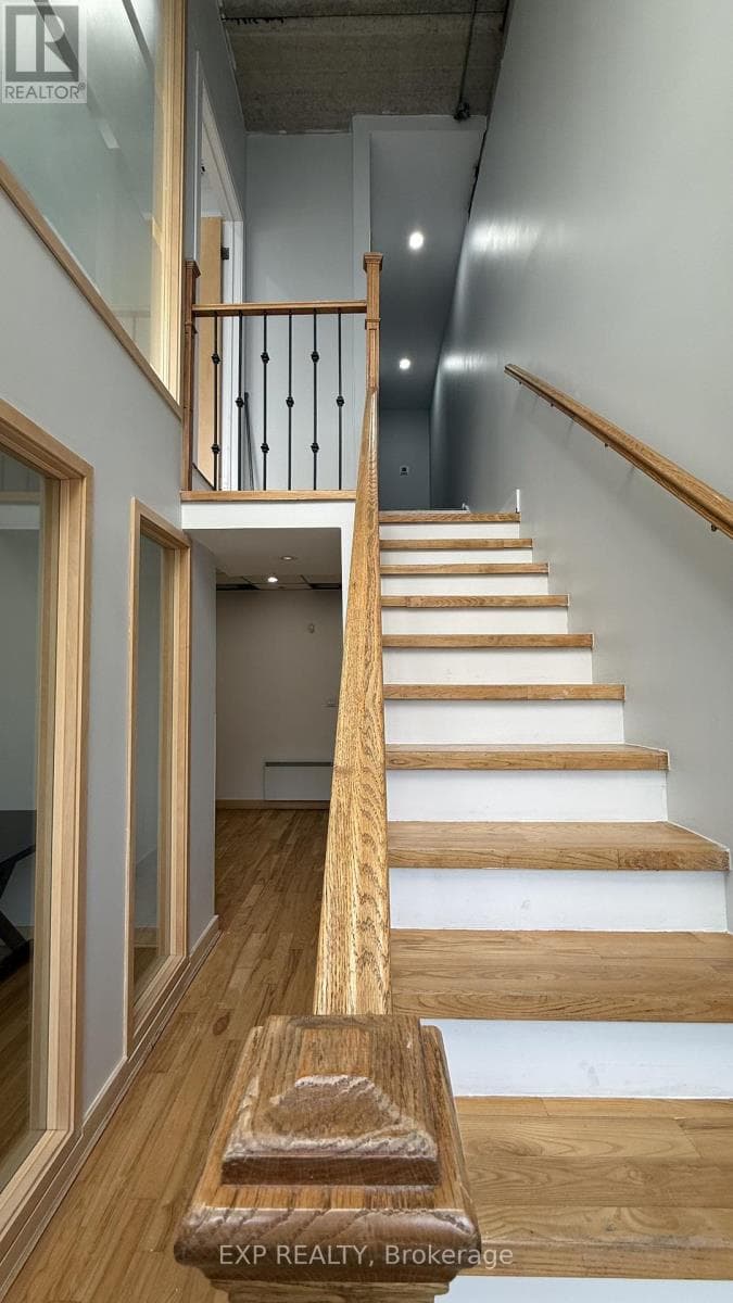 522 - 1315 LAWRENCE AVENUE E photo 5