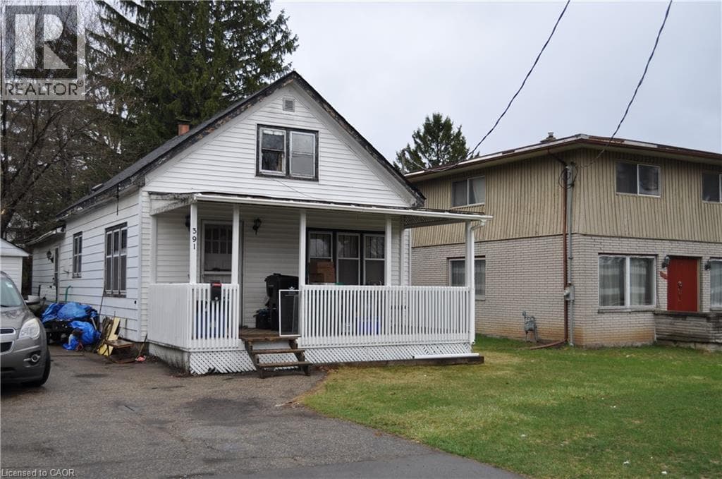 391 LAWRENCE Avenue photo 2