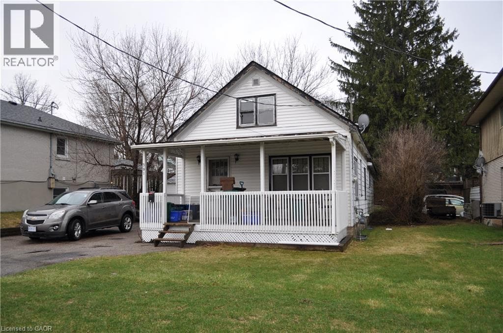 391 LAWRENCE Avenue photo 4