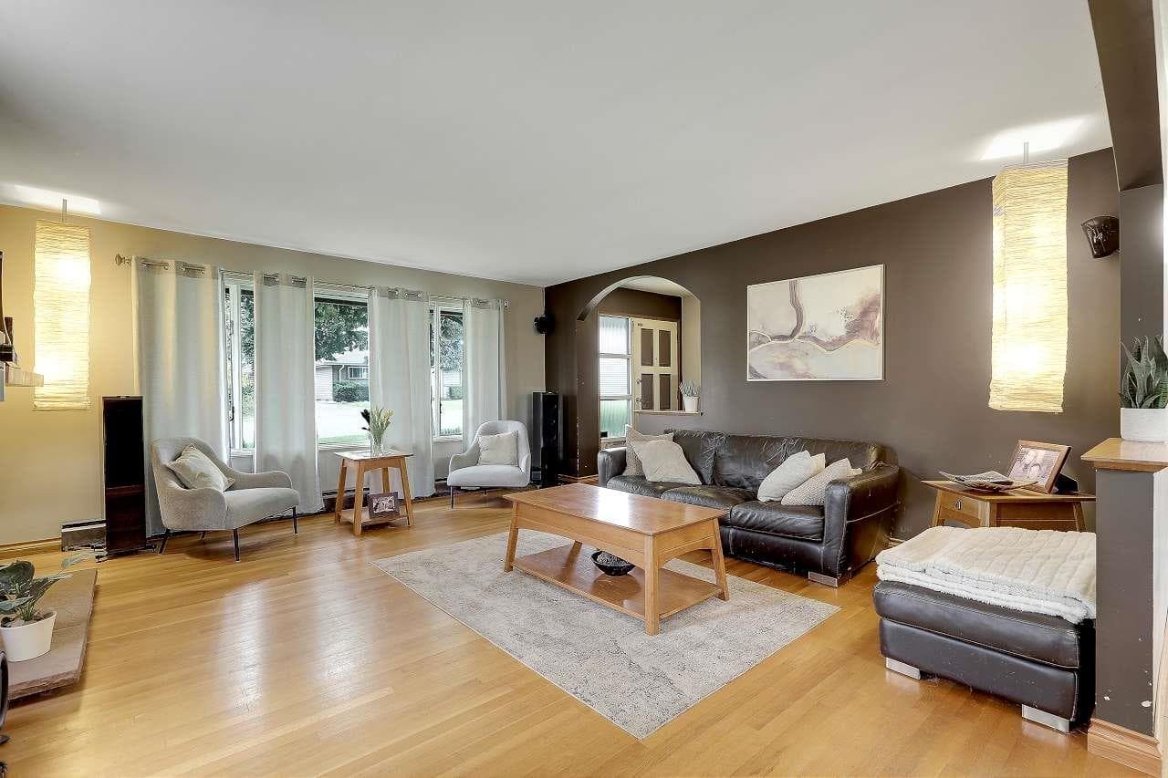 10977 WREN CRESCENT photo 4