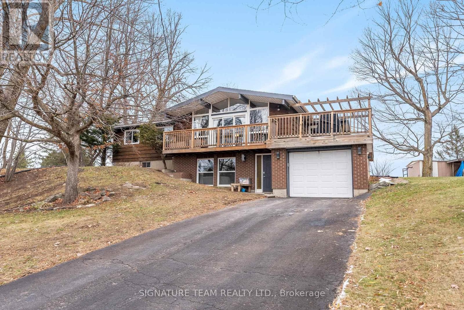 4 bed 2 bath single family at 32 HYDRO BAY ROAD — $469,000
